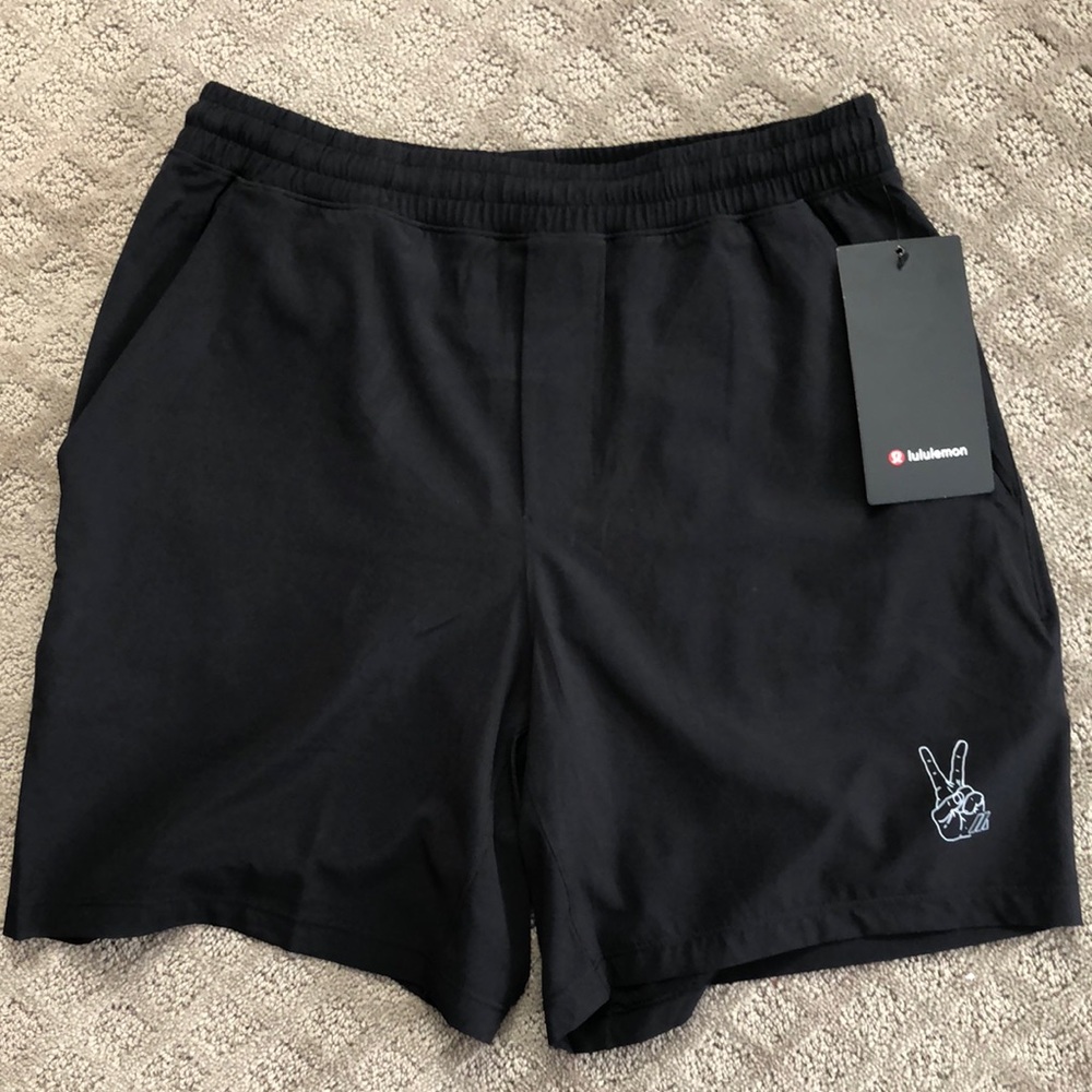 Lululemon Mens Pace Breaker Shorts NWT